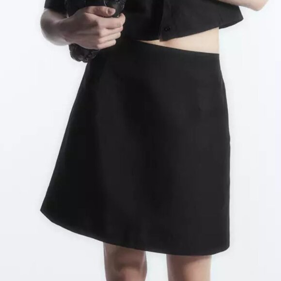 Classic Black A-Line Zara Skirt - Picture 1 of 4
